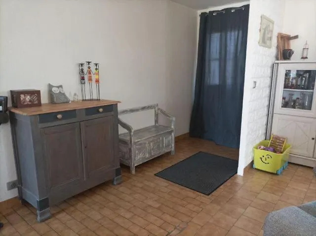 Maison Proche Du Circuit Du Mans 빌라