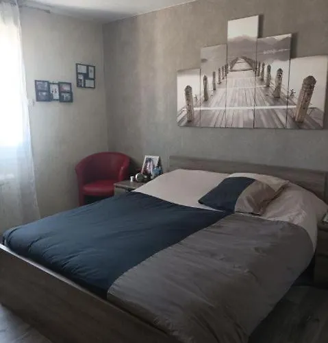 Maison Proche Du Circuit Du Mans 빌라